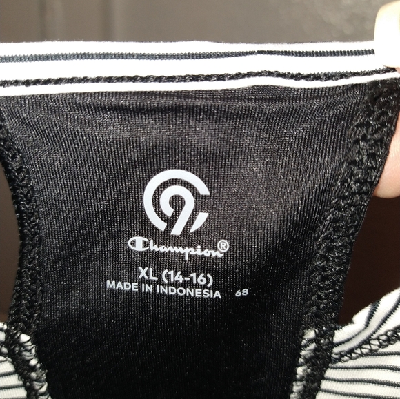 Champion girls Athletic Top - Picture 3 of 4